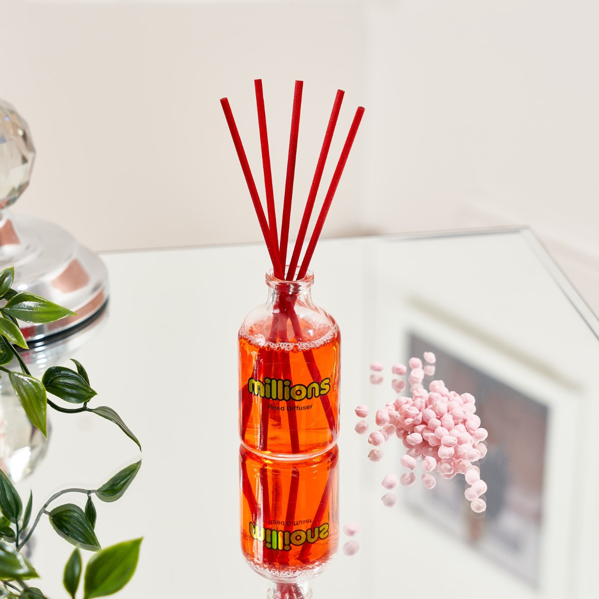 Millions 50ml Reed Diffuser - Strawberry>