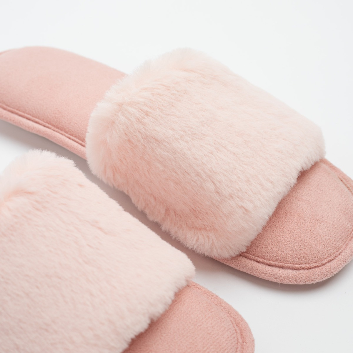 OHS Faux Fur Slider Slippers, Blush - Large 7/8>