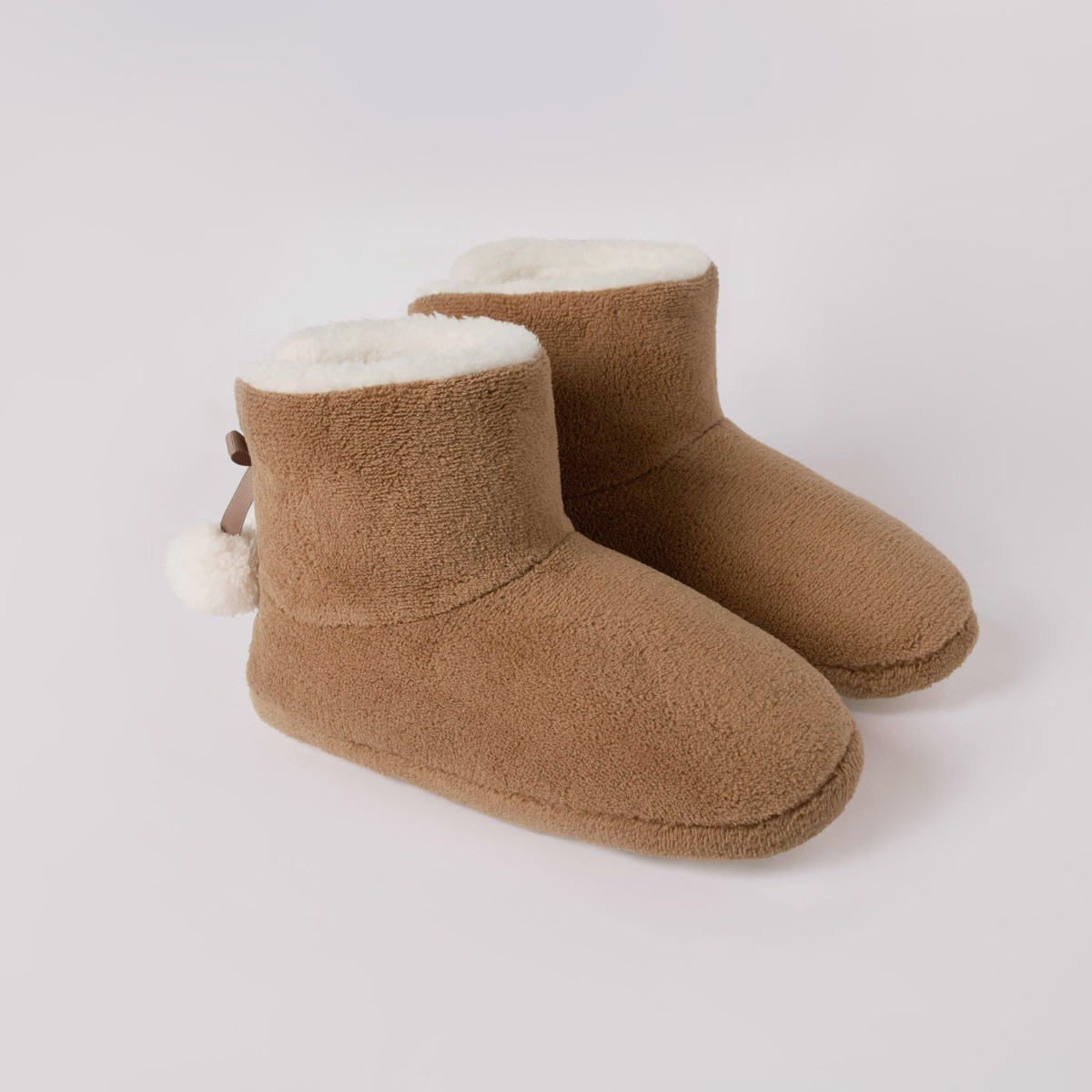 OHS Fluffy Boot Slippers, Tan>