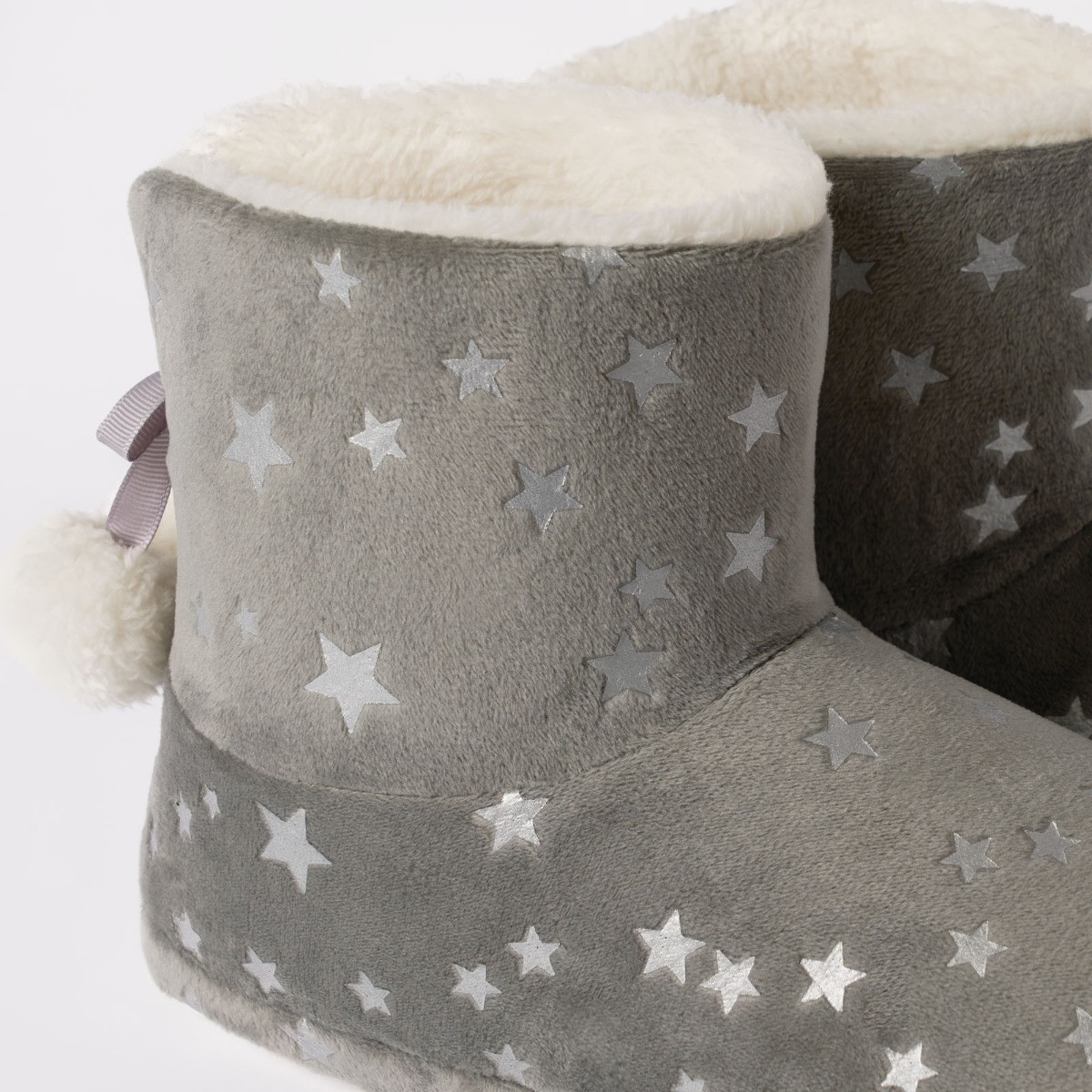 OHS Velvet Star Print Boot Slippers, Grey >
