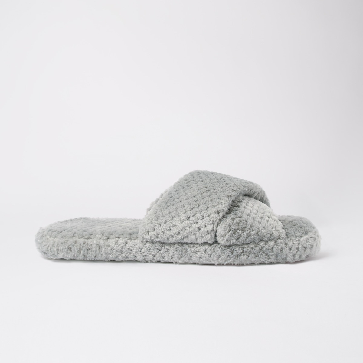 OHS Waffle Fleece Cross Strap Slippers - Charcoal >