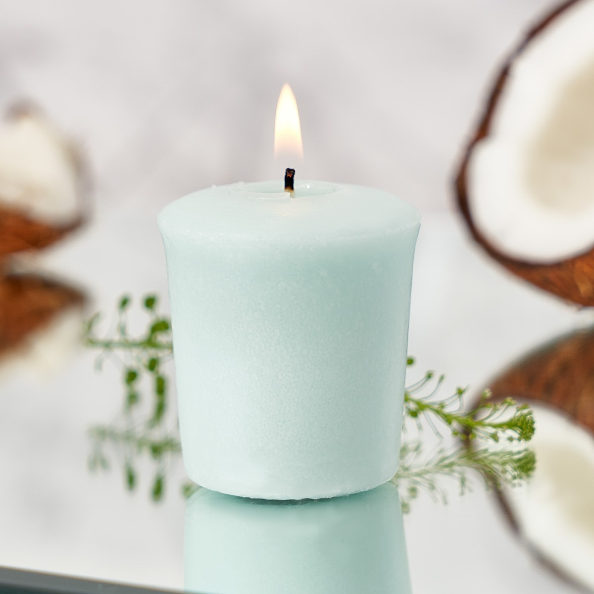 Yankee Candle Coconut Water Votive>