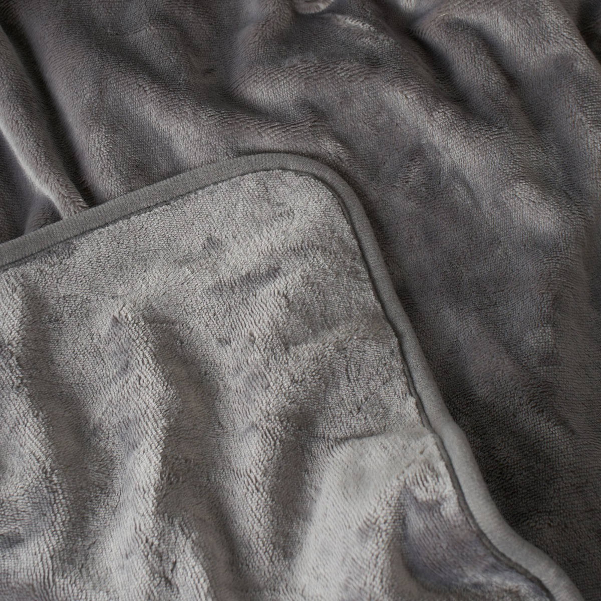 Electric Heated Over-Blanket, Charcoal