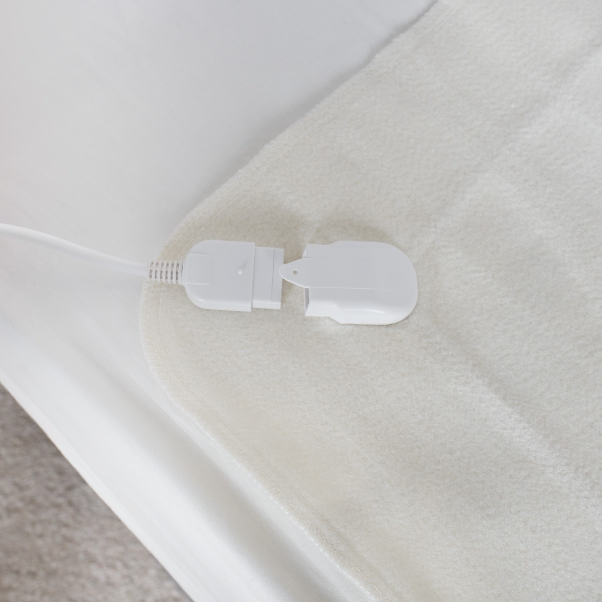 OHS Electric Heated Fleece Under Blanket Sheet, White Single