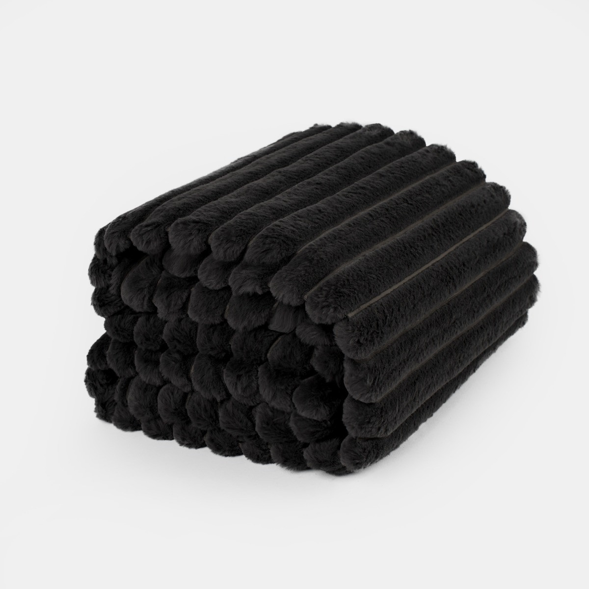 OHS Faux Fur Thick Ribbed Throw, Black - 150 x 200cm>