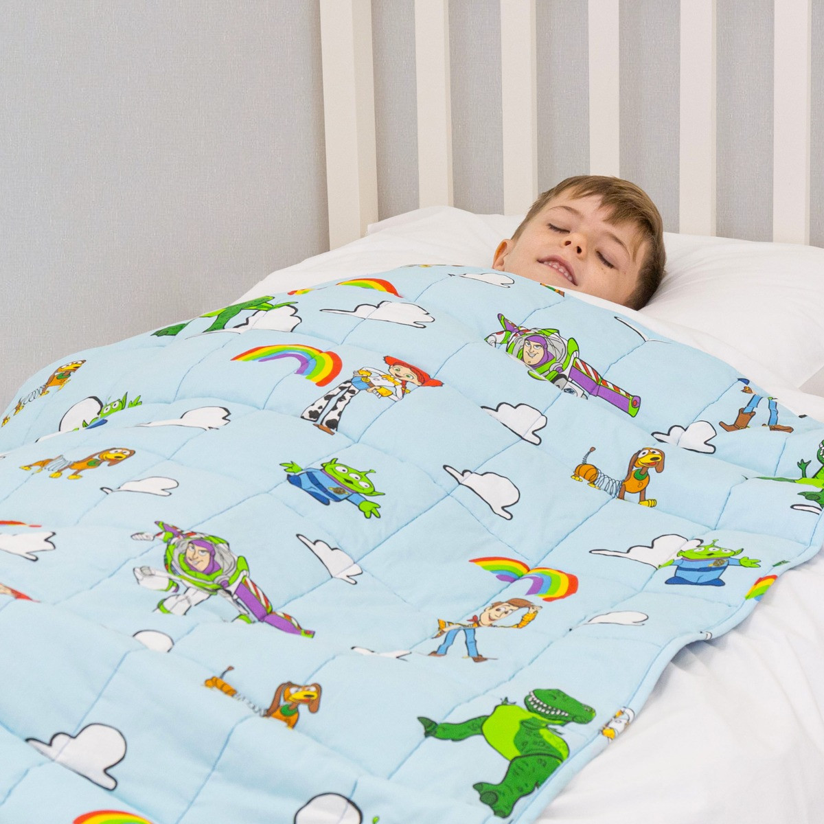 Disney Toy Story Rainbow Weighted Blanket - Sky Blue>