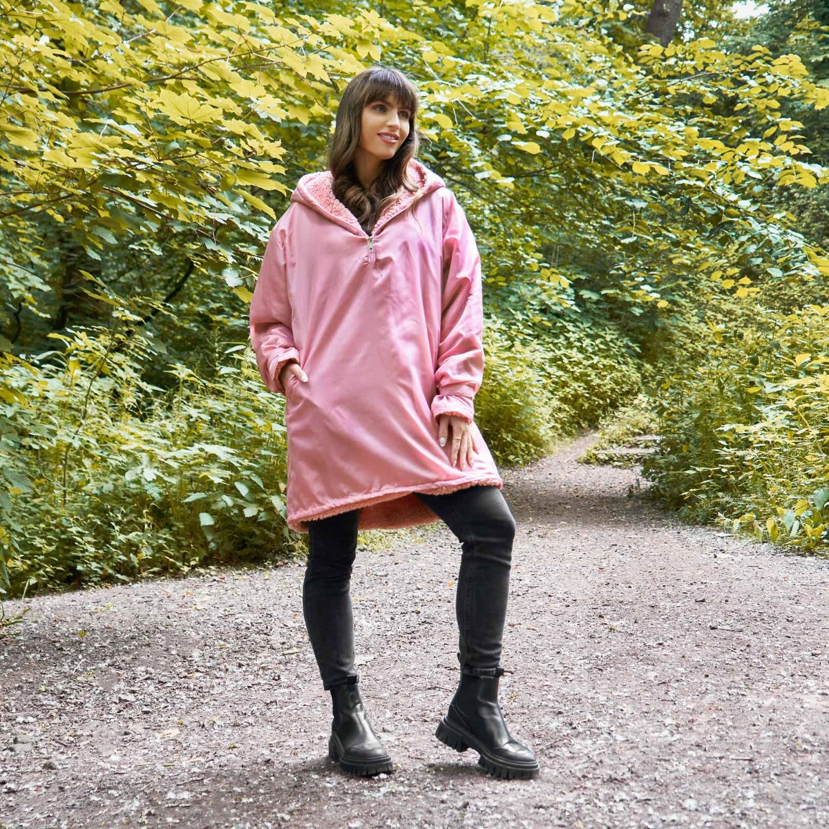 OHS Water Resistant Half Zip Changing Robe - Blush>