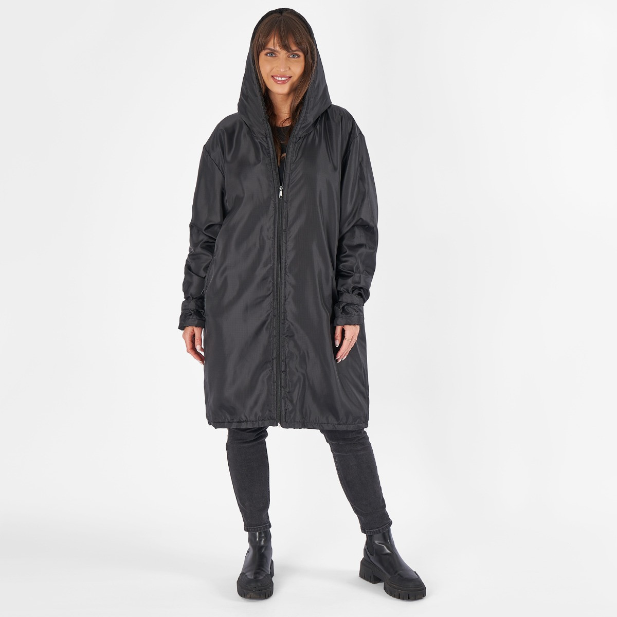 OHS Water Resistant Full Zip Changing Robe - Black>
