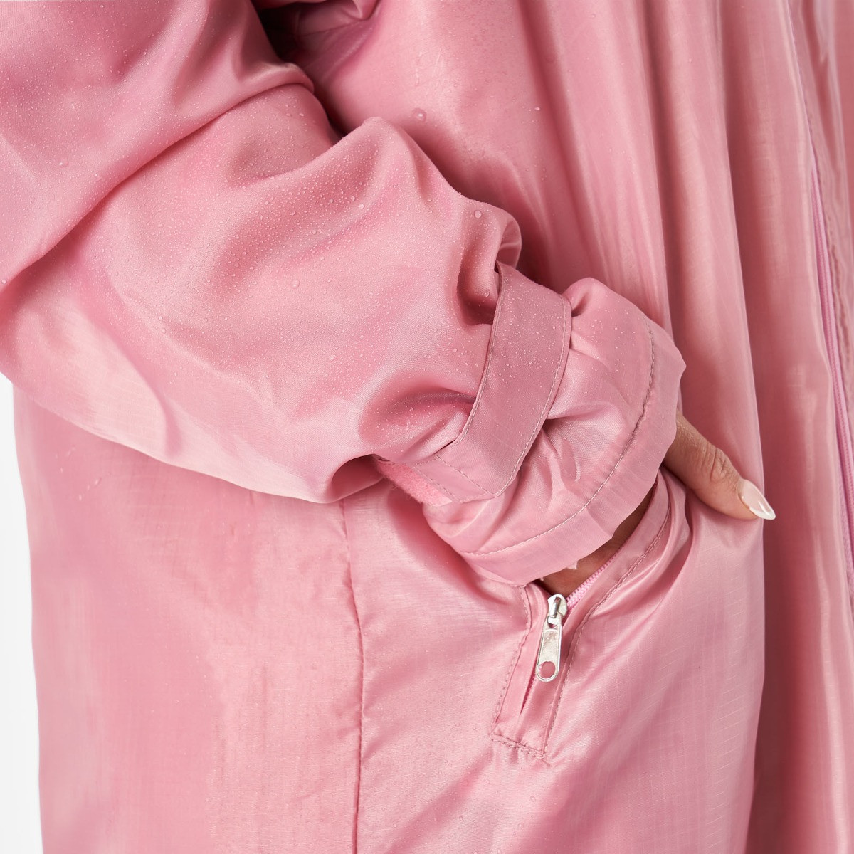 OHS Water Resistant Full Zip Changing Robe - Blush>