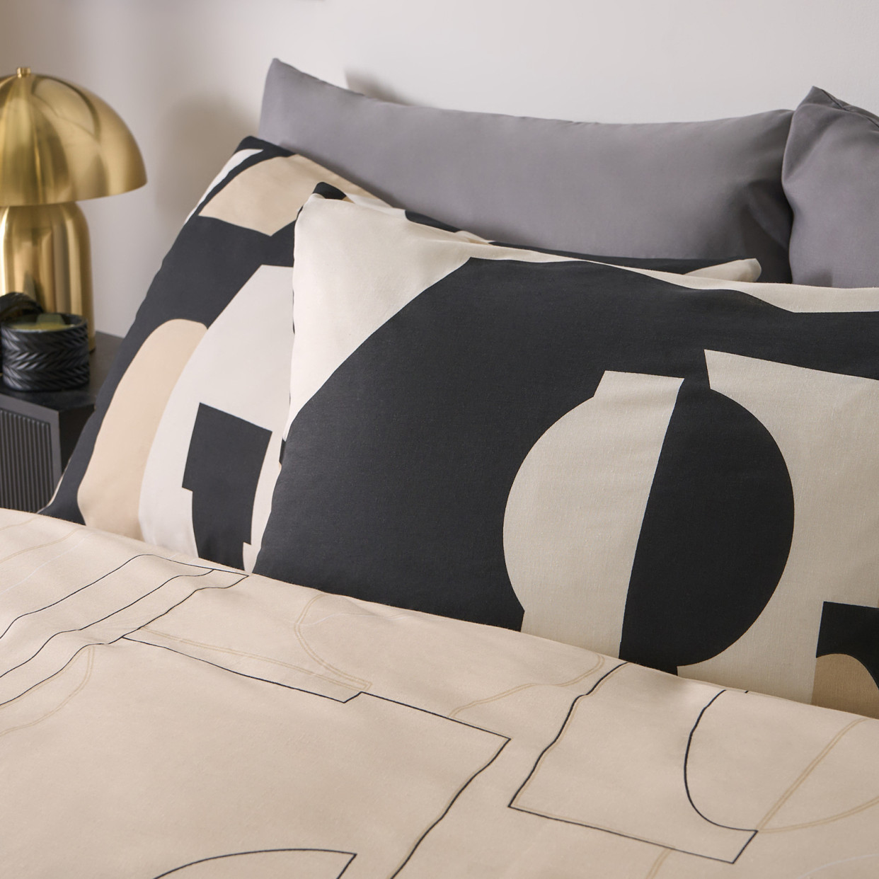 OHS Abstract Geo Duvet Set, Black/Natural - Single>
