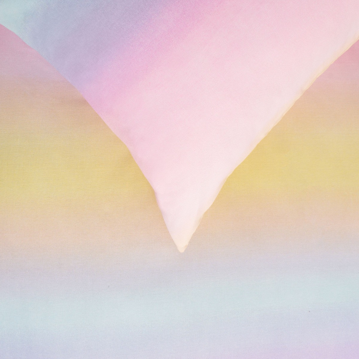 OHS Rainbow Ombre Duvet Set, Multi - Double>