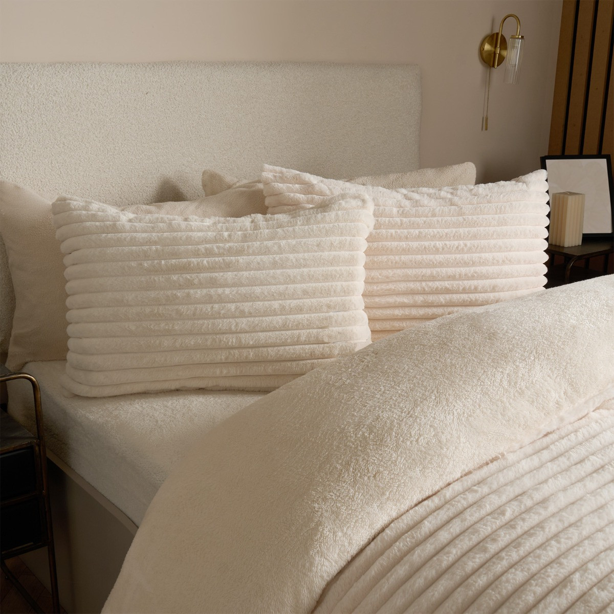 OHS Ribbed Faux Fur Duvet Set, Cream - King>