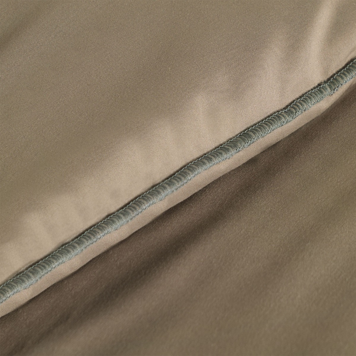 OHS Coverless 10.5 Tog Duvet With Pillowcase, Mink - Single>