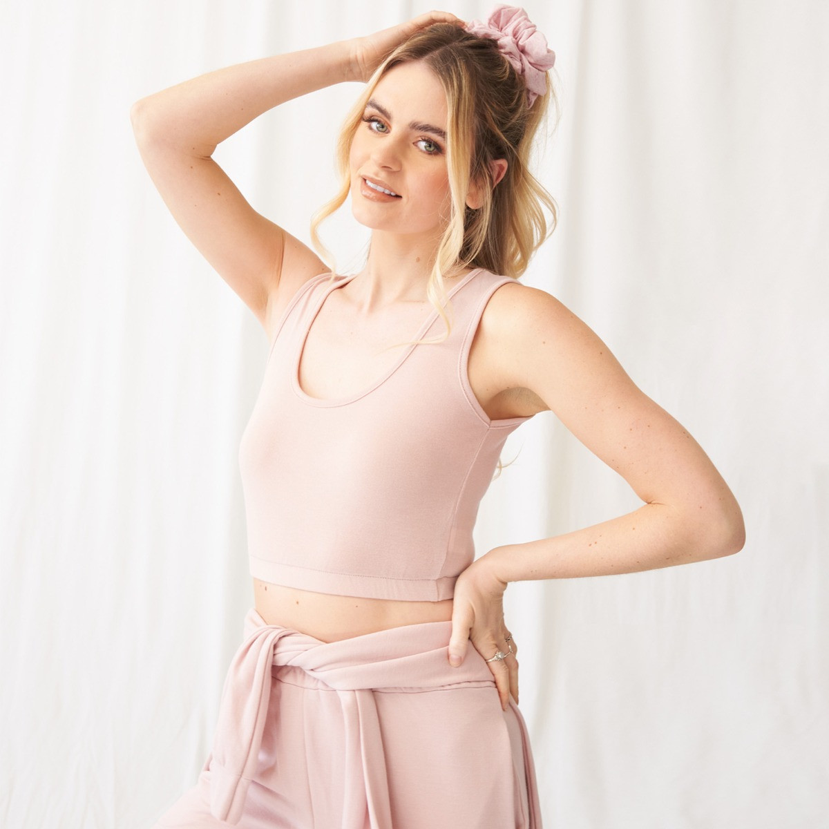 OHS Basic Scoop Neck Jersey Crop Top - Blush>