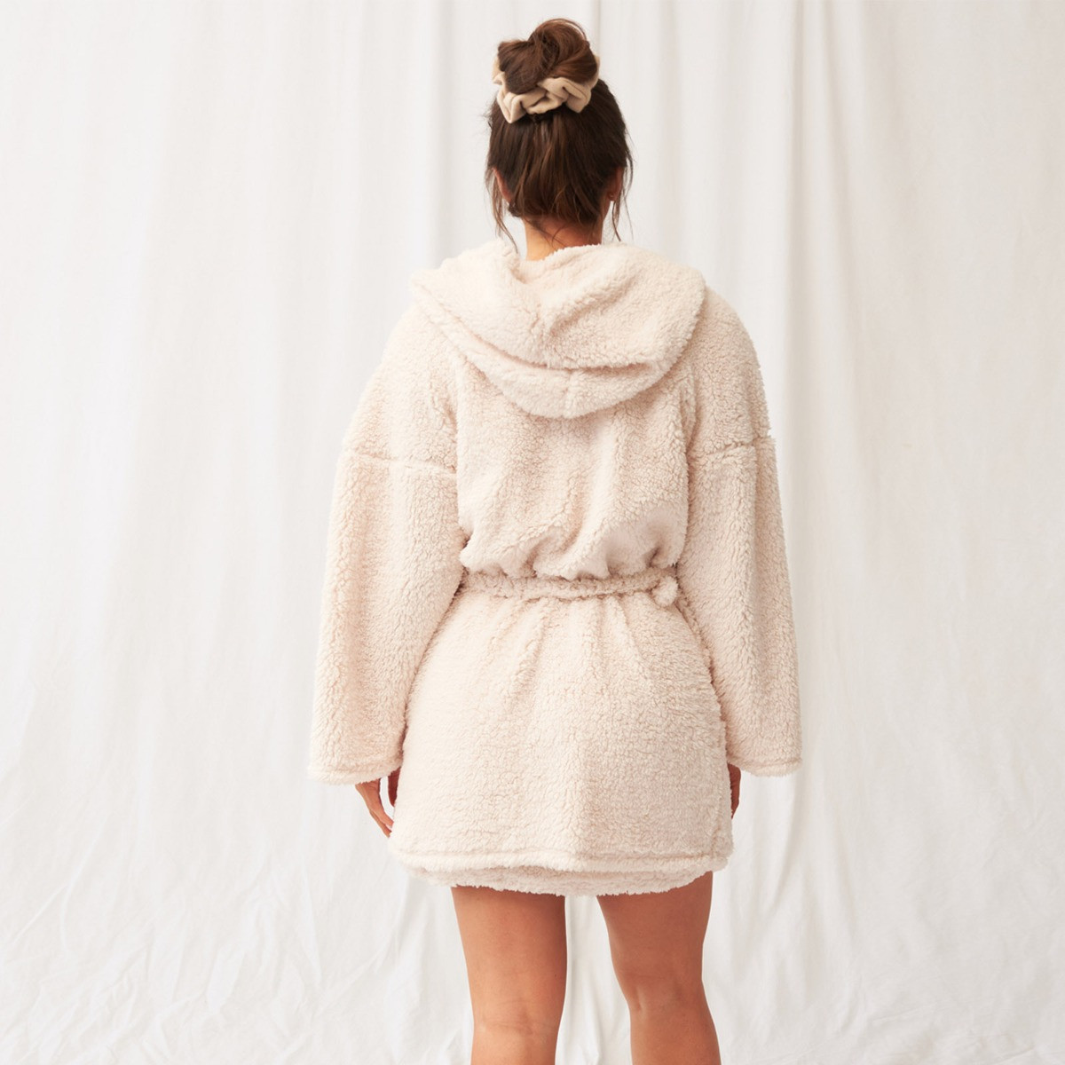 OHS Fluffy Teddy Hooded Dressing Gown - Cream>