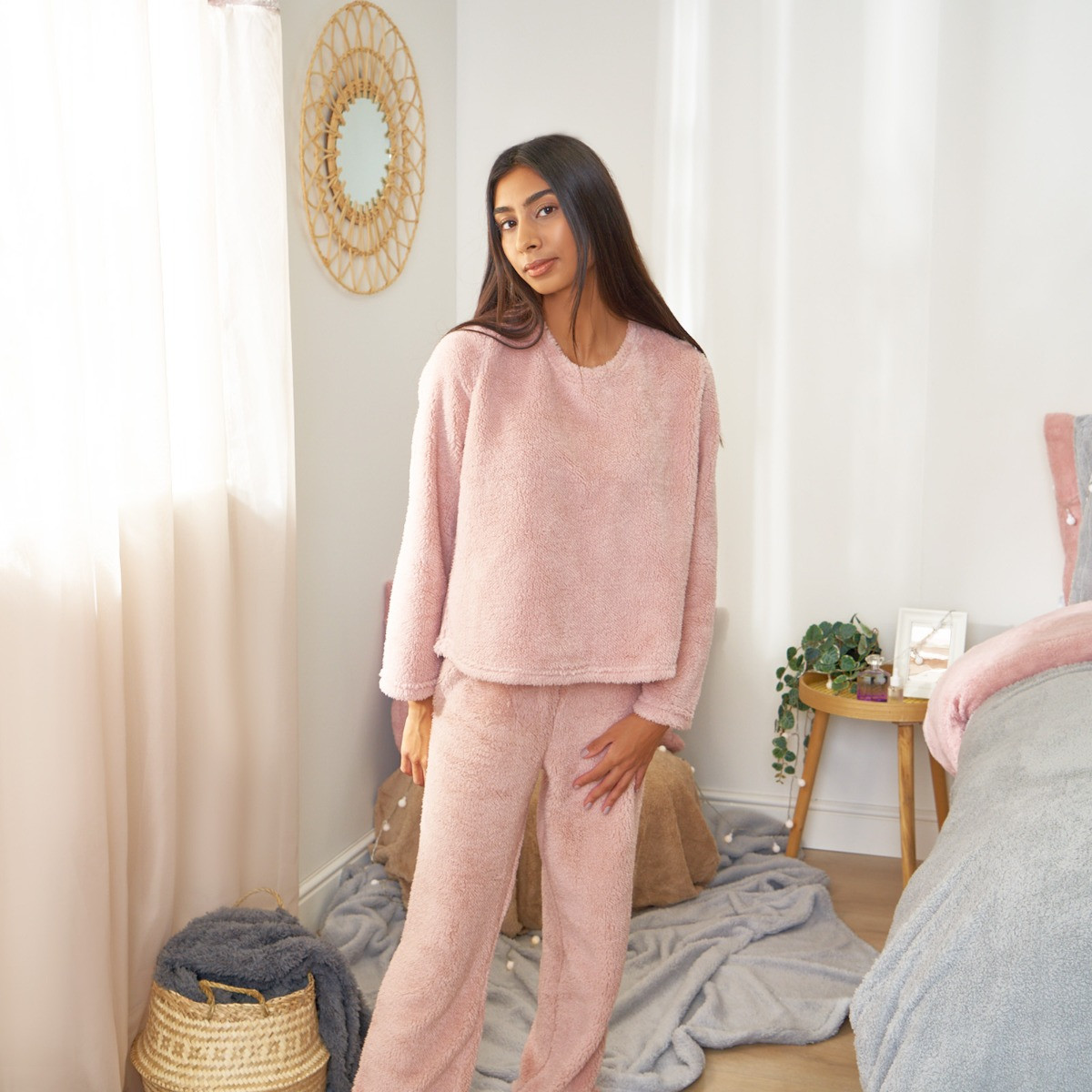 OHS Teddy Round Neck Jumper - Blush>