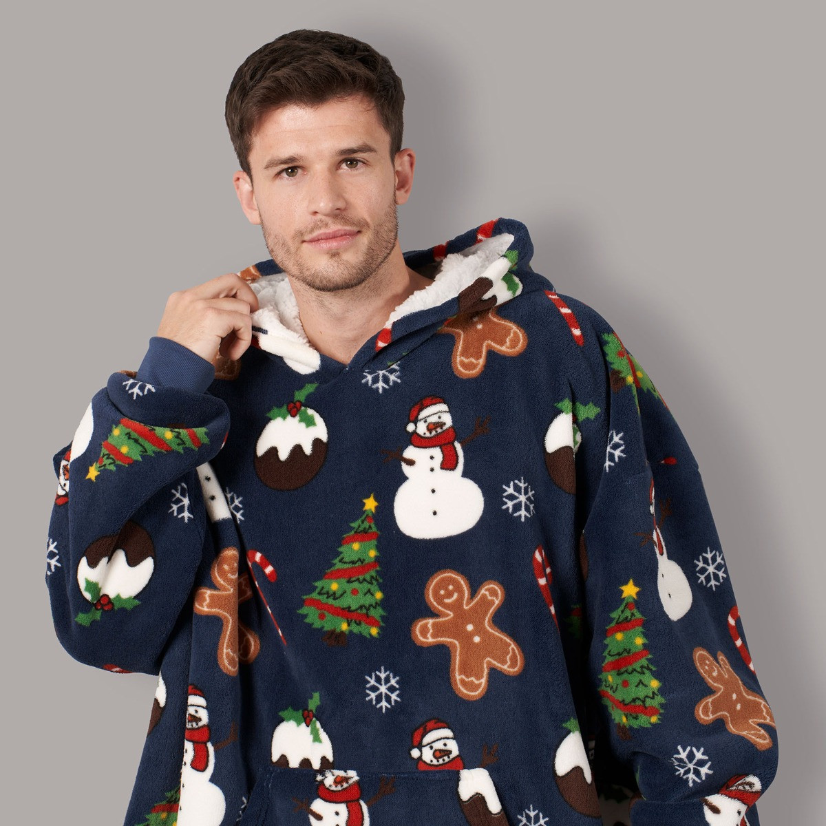 OHS Christmas Print Hoodie Blanket - Navy>
