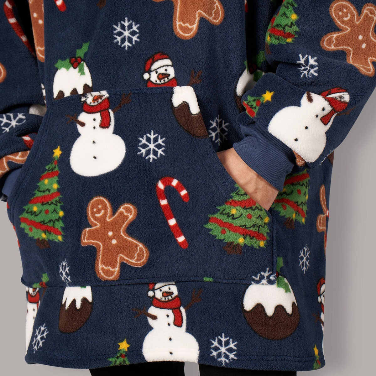 OHS Christmas Print Hoodie Blanket - Navy>