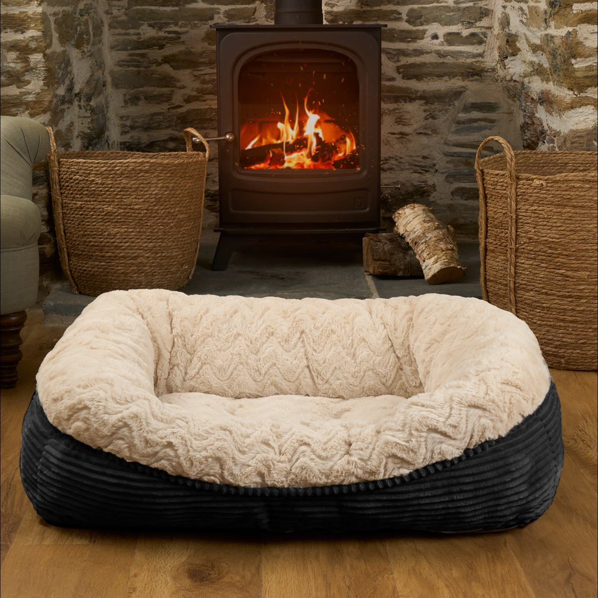 OHS Soft Faux Fur Ribbed Pet Bed, Cream/Black - Extra Large>
