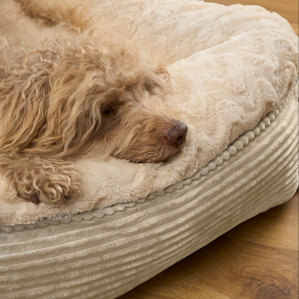 OHS Soft Faux Fur Ribbed Pet Bed, Cream- Extra Large>