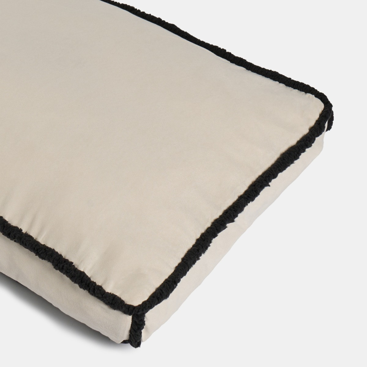 OHS Sherpa Binded Rectangle Pet Mat, Cream/Black - Medium>