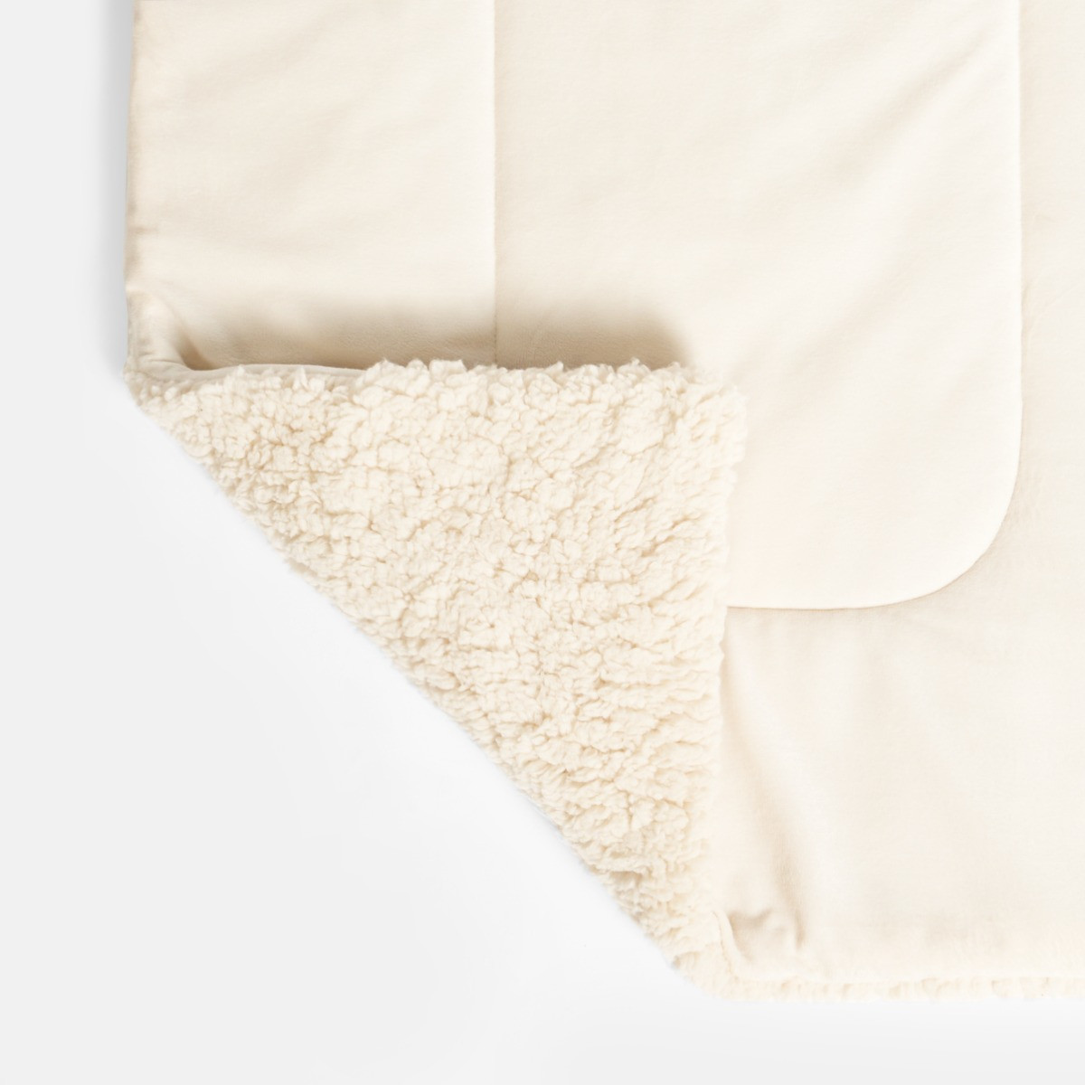 OHS Sherpa Soft Quilted Pet Blanket - Cream >