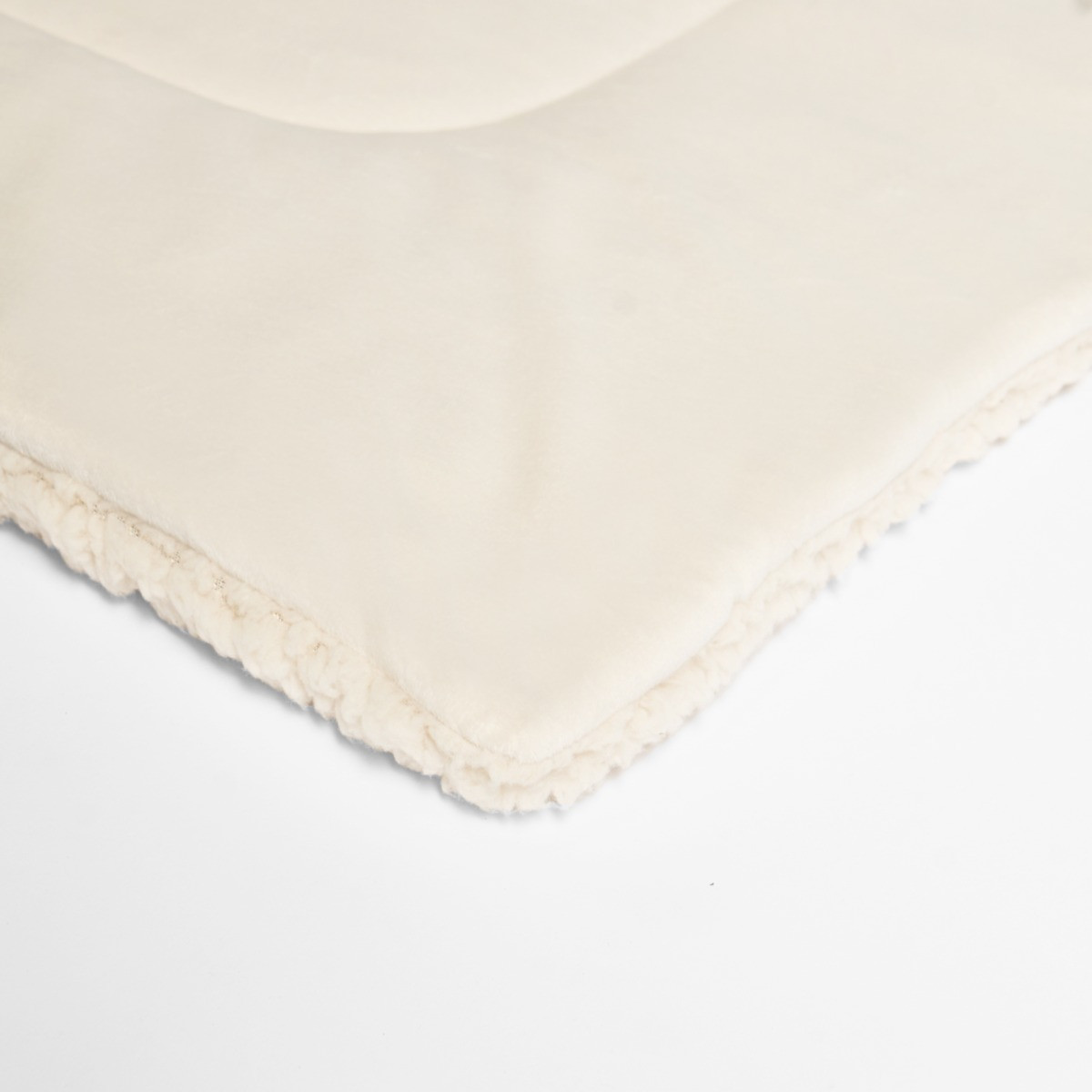 OHS Sherpa Soft Quilted Pet Blanket - Cream >