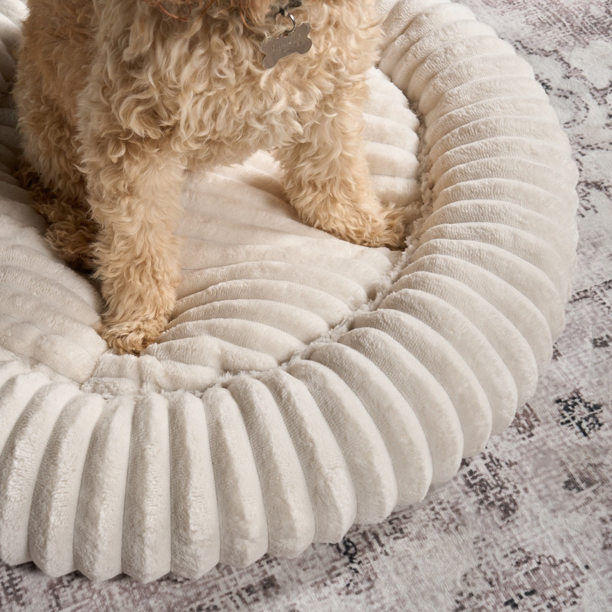 OHS Faux Fur Ribbed Round Pet Bed - Cream>