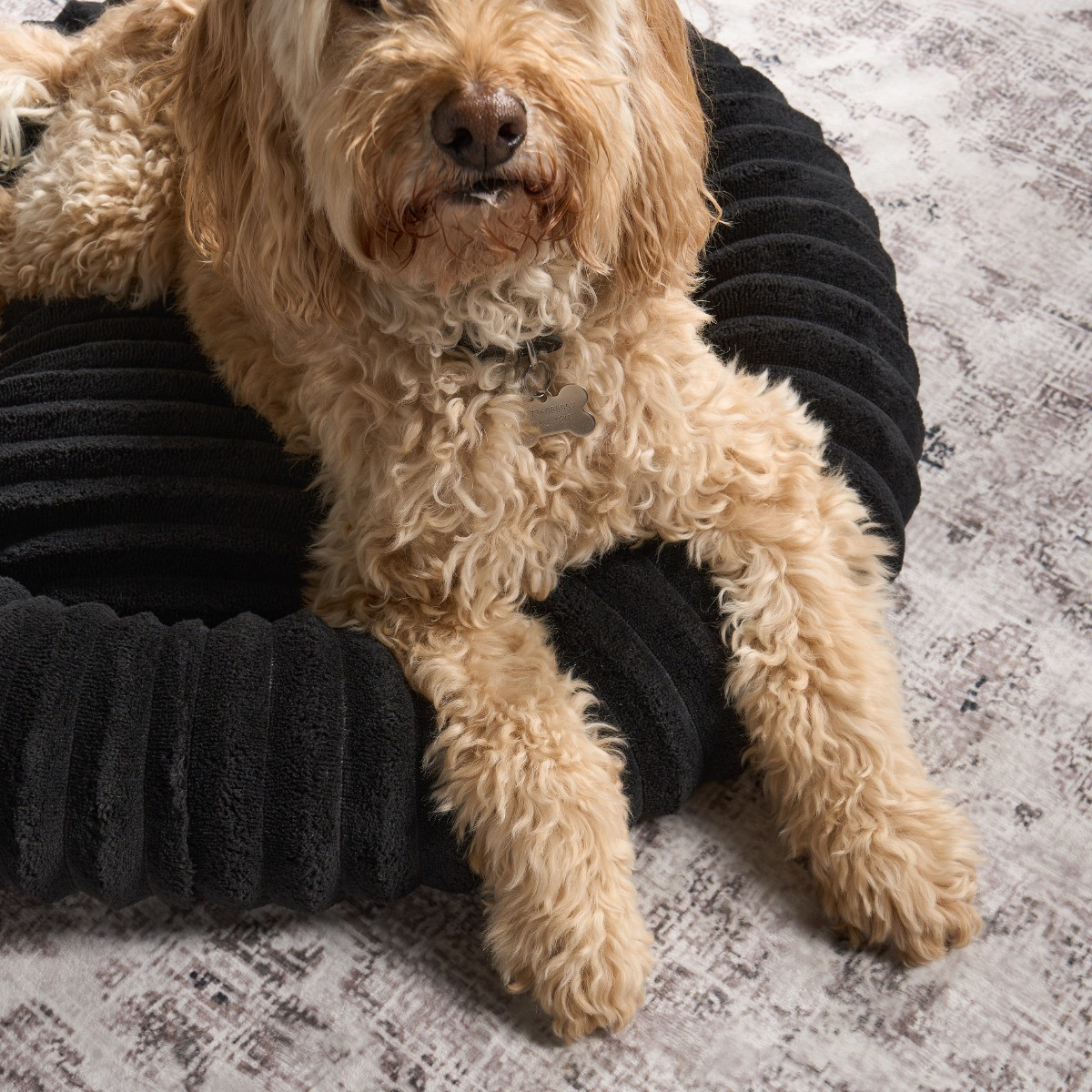 OHS Faux Fur Ribbed Round Pet Bed - Black>