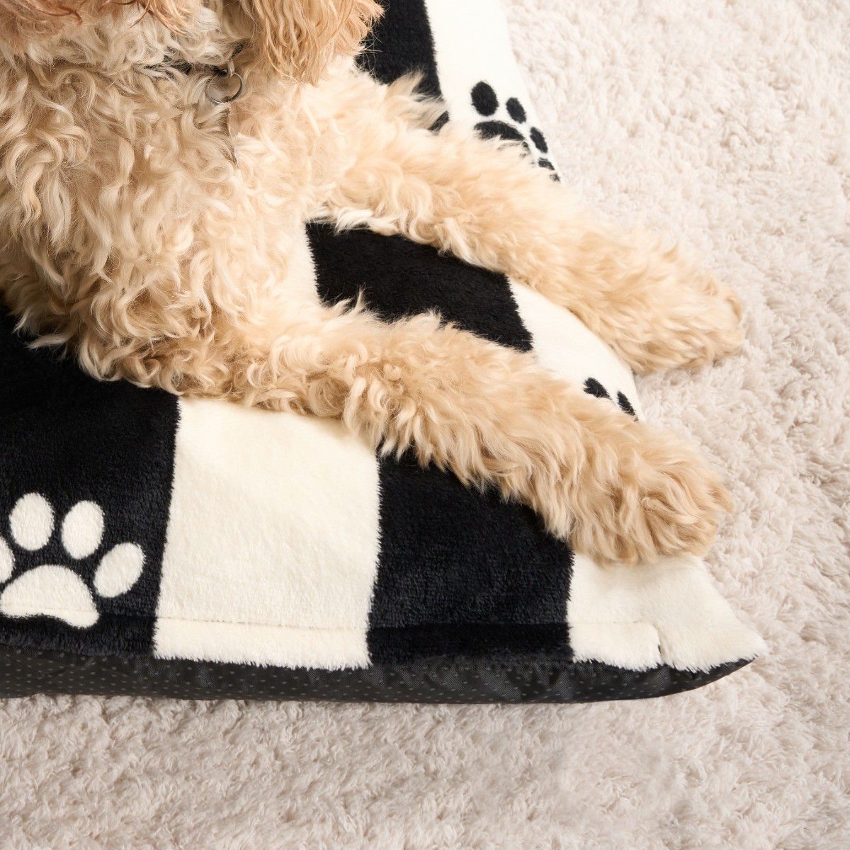 OHS Stripe Paw Print Pet Bed - Monochrome>
