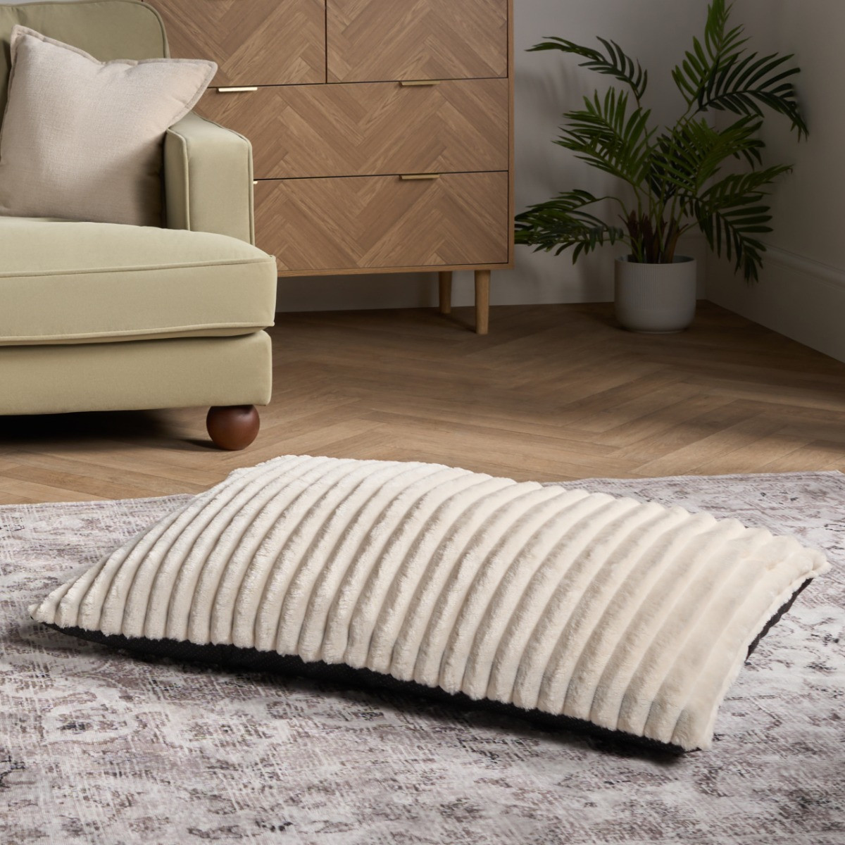 OHS Ribbed Fleece Pet Bed - Cream>