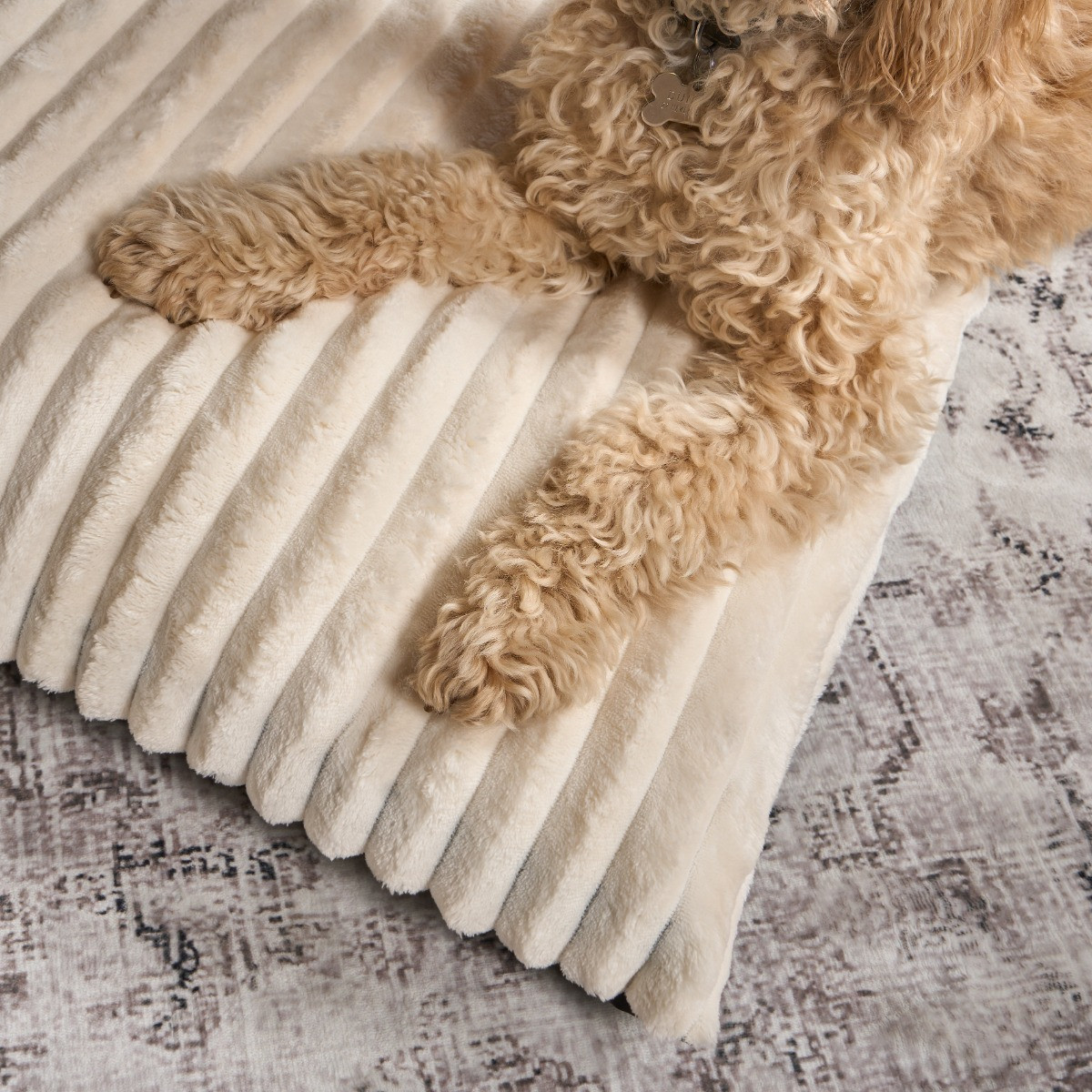 OHS Ribbed Fleece Pet Bed - Cream>