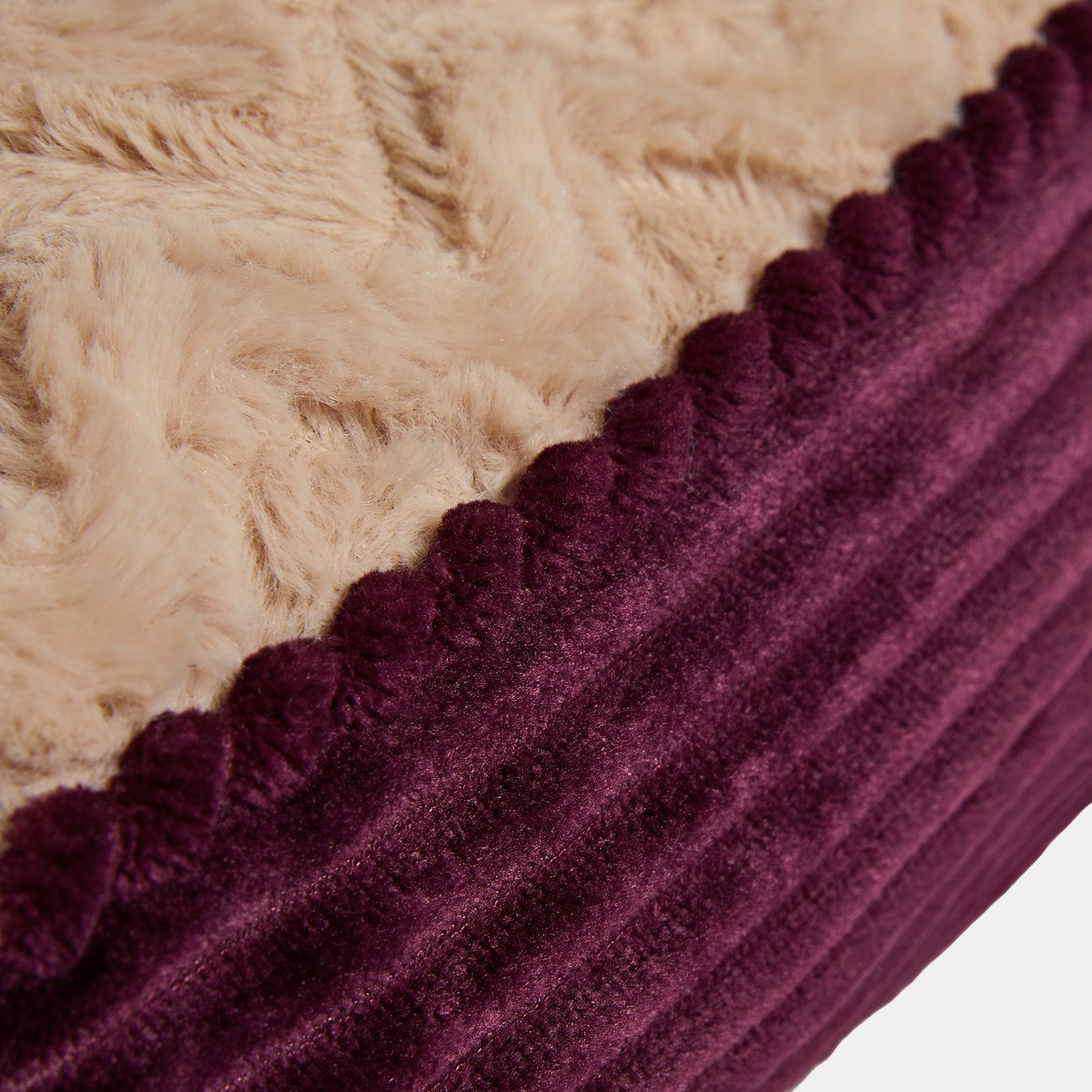 OHS Soft Faux Fur Ribbed Pet Bed, Burgundy - Extra Large>