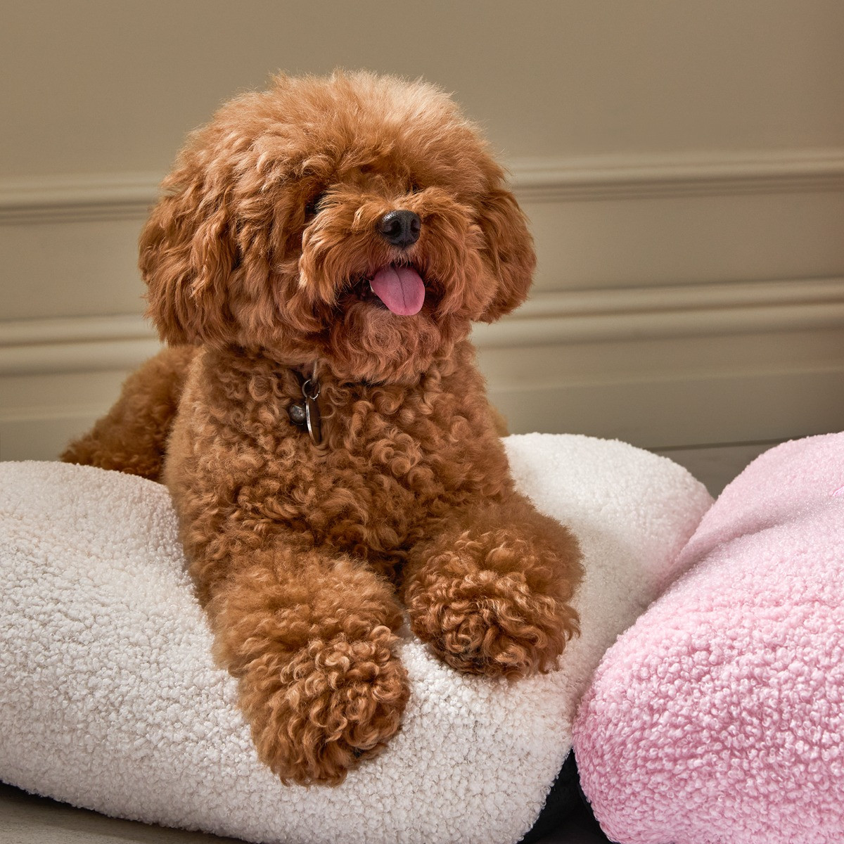 OHS Cotton & Candy Marshmallow Pet Bed - Pink/White>
