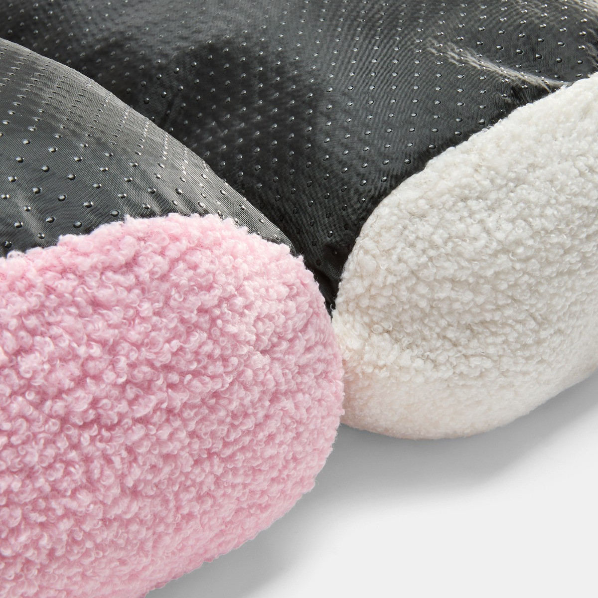 OHS Cotton & Candy Marshmallow Pet Bed - Pink/White>