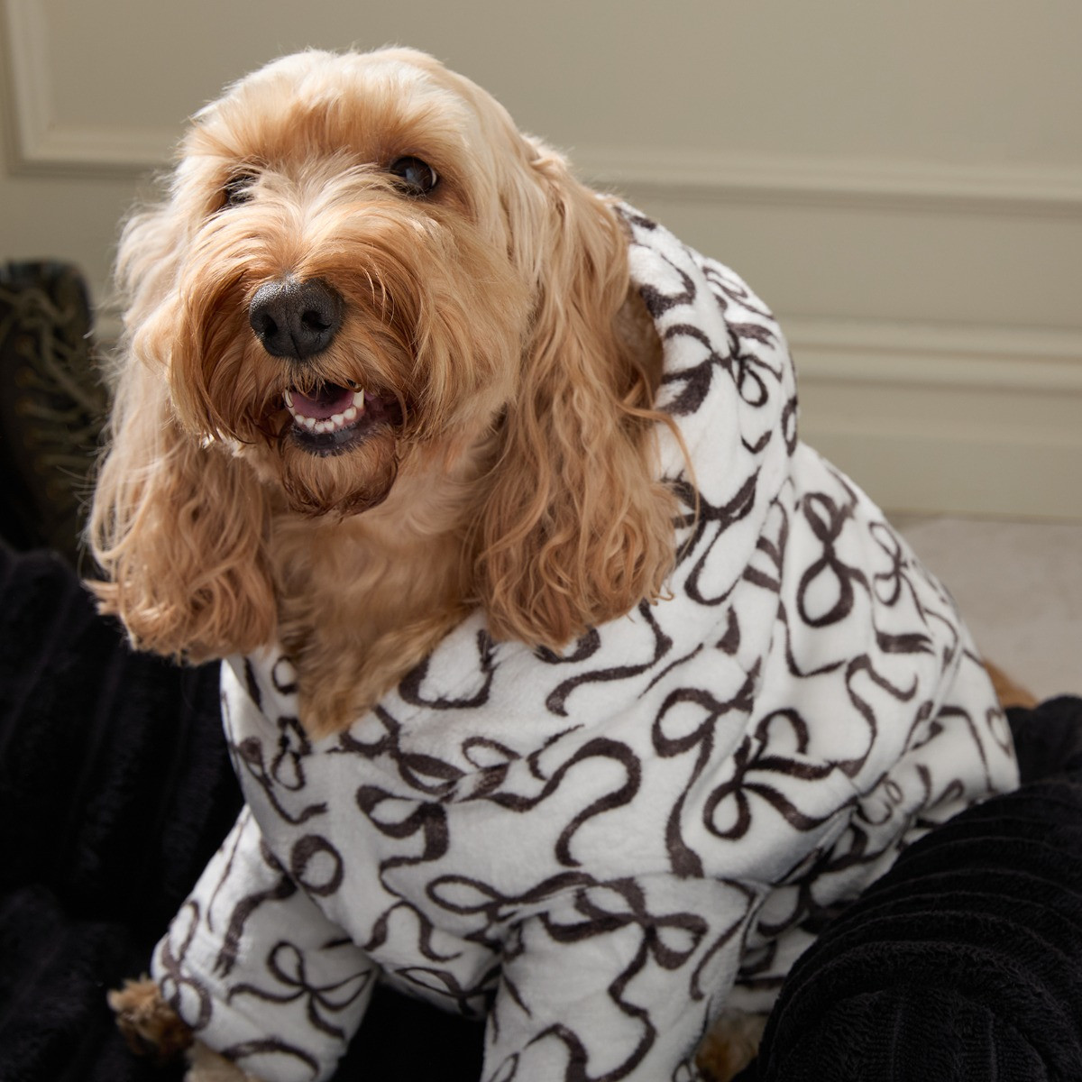 OHS Ribbon Bow Print Dog Hoodie Blanket - Monochrome>