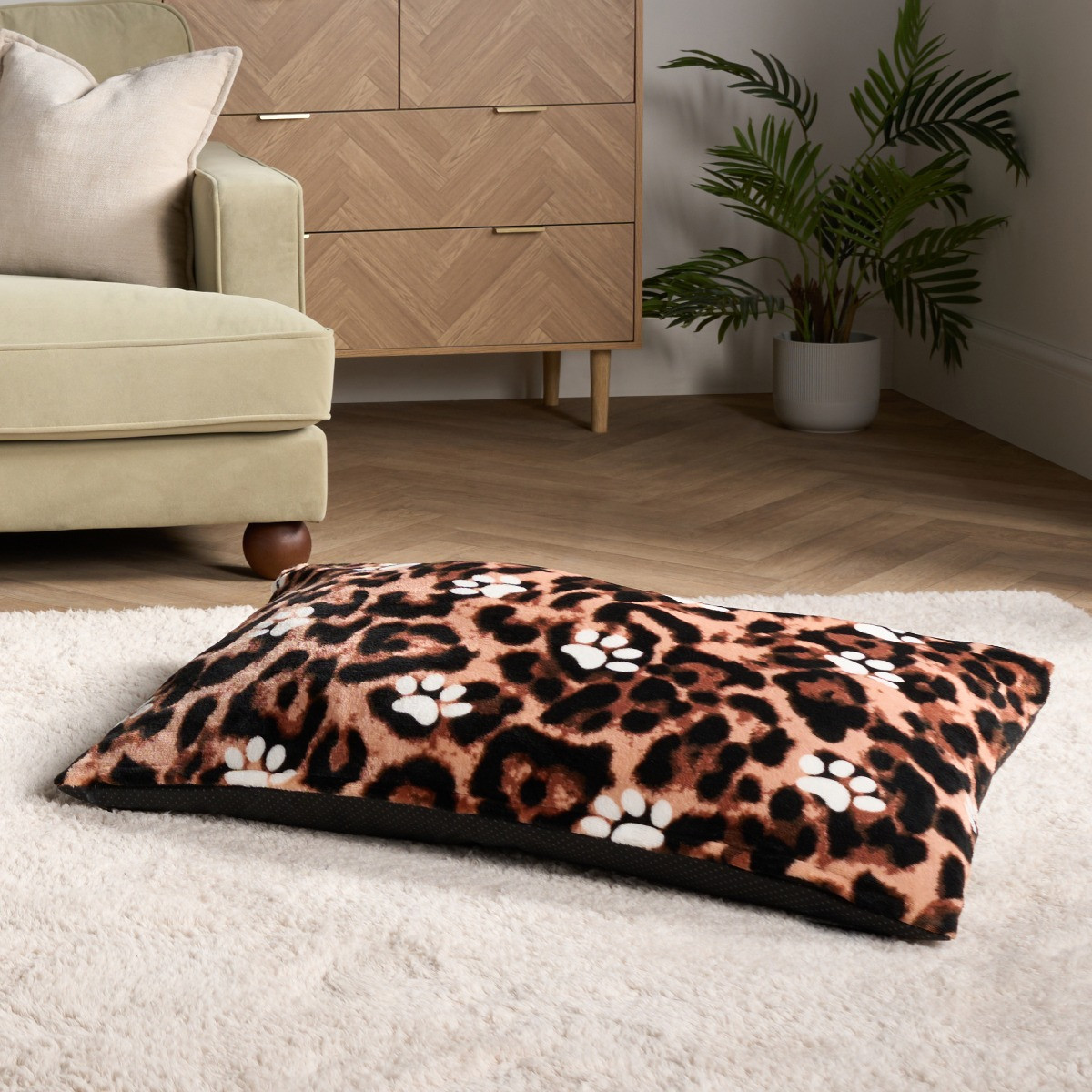 OHS Leopard Paw Print Pet Bed - Natural>