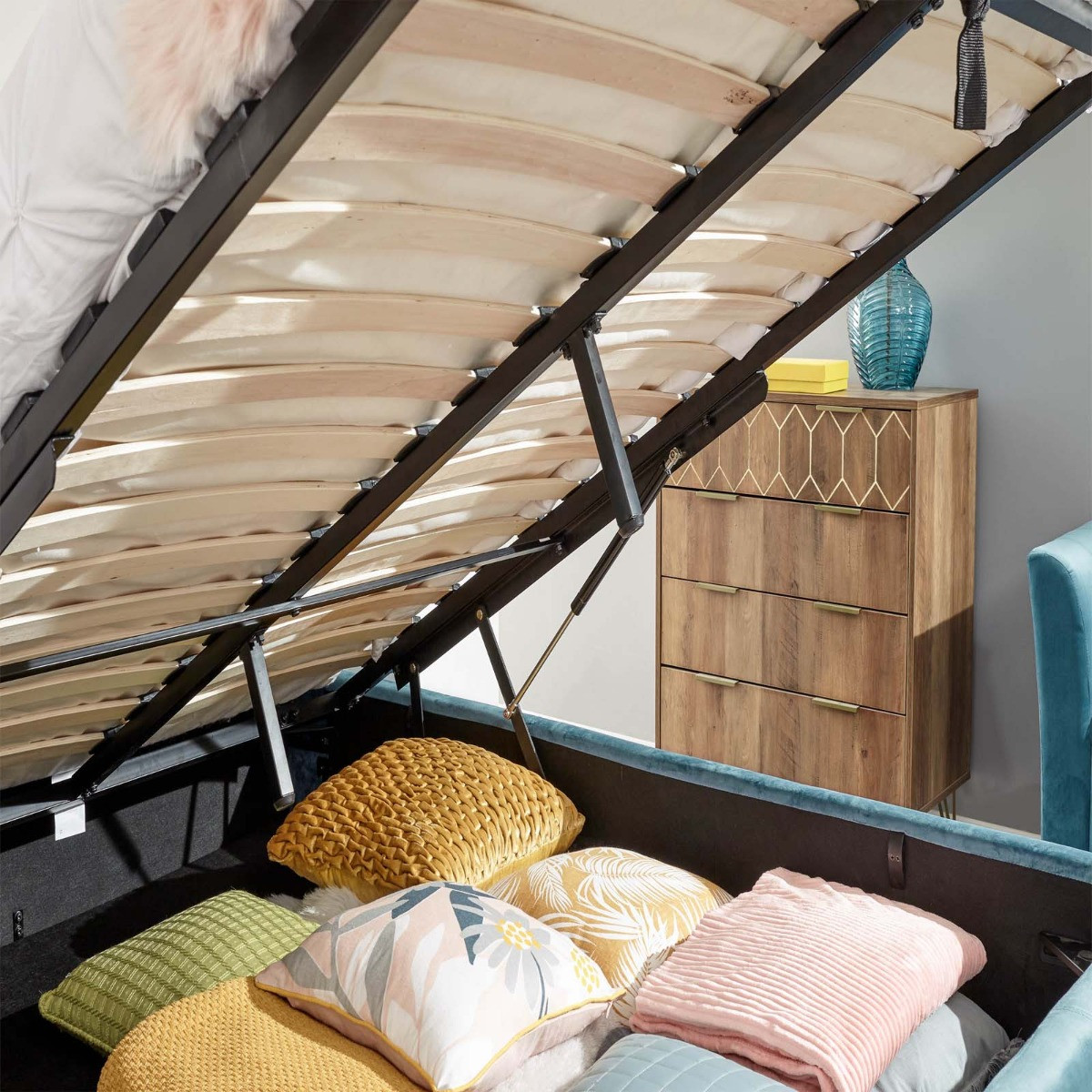 Pettine End Lift Ottoman Storage Bed, 4ft 6 Double - Teal>