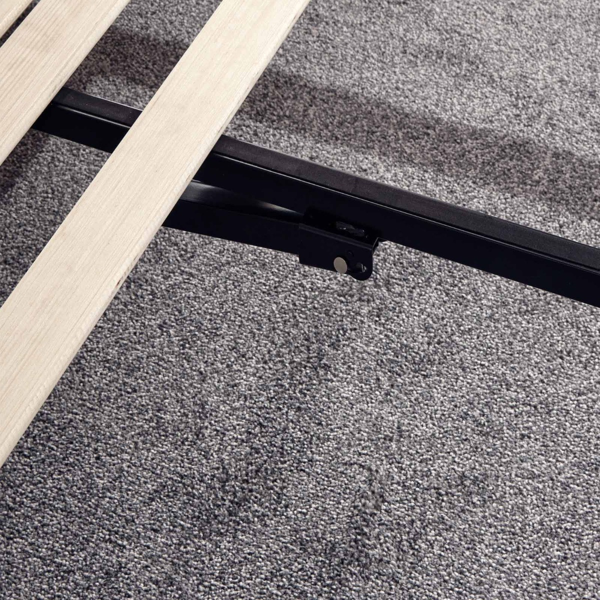 Metal Platform Bed Frame, 4ft 6 Double - Black>