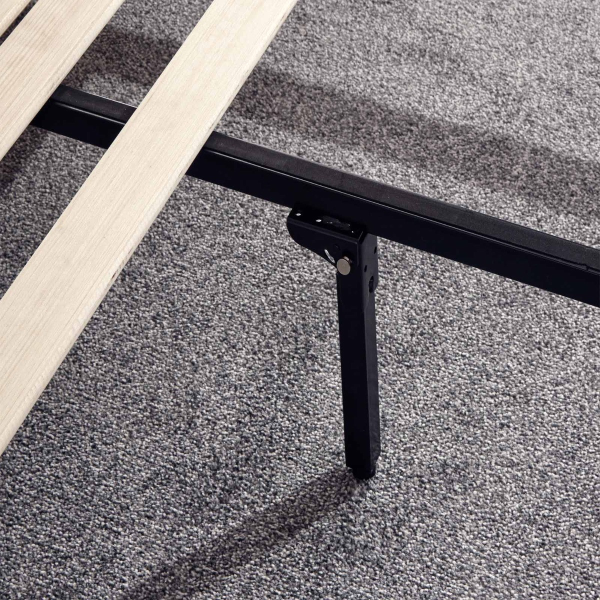 Metal Platform Bed Frame, 4ft Small Double - Black>