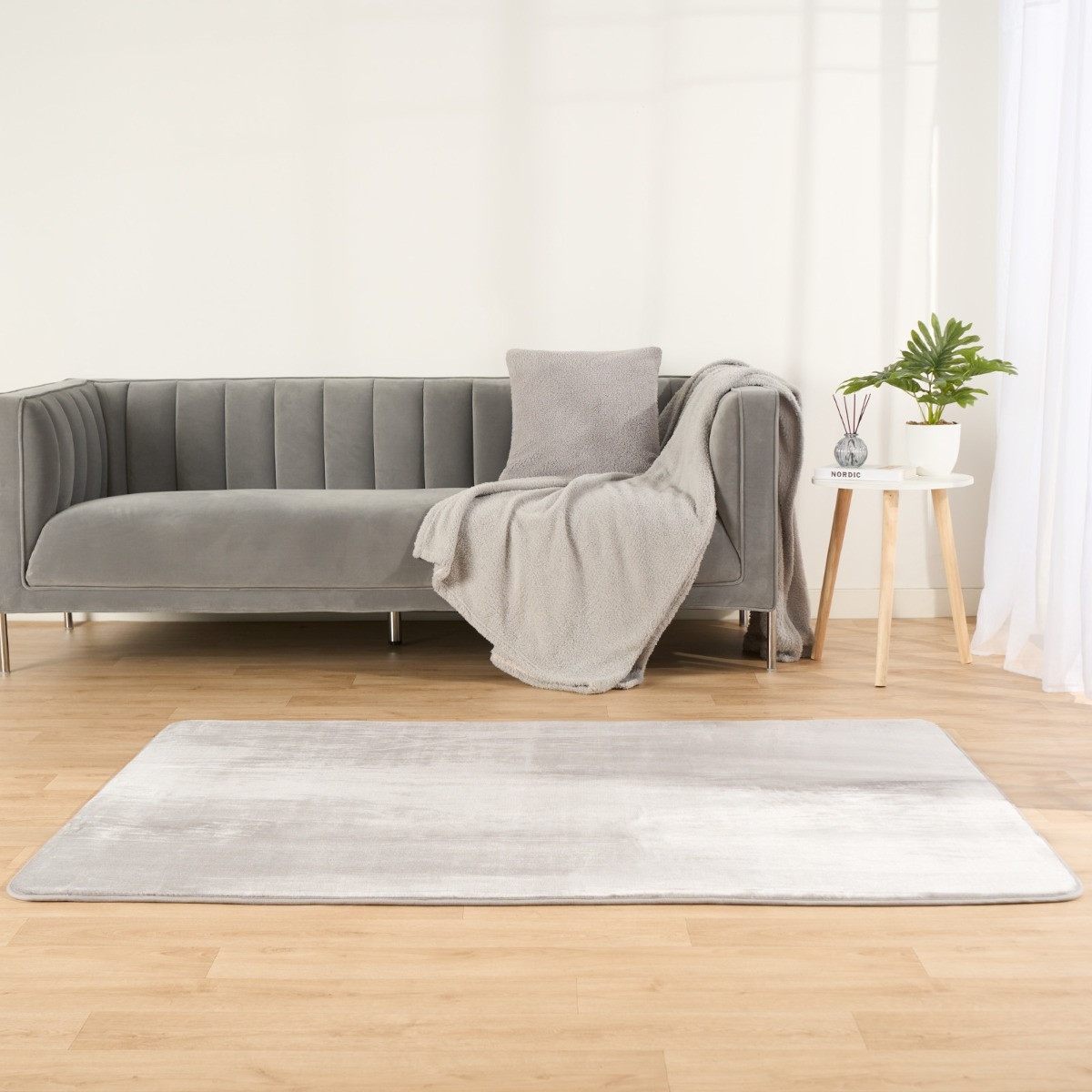 OHS Filled Microplush Rug, Silver - 160 x 230cm>