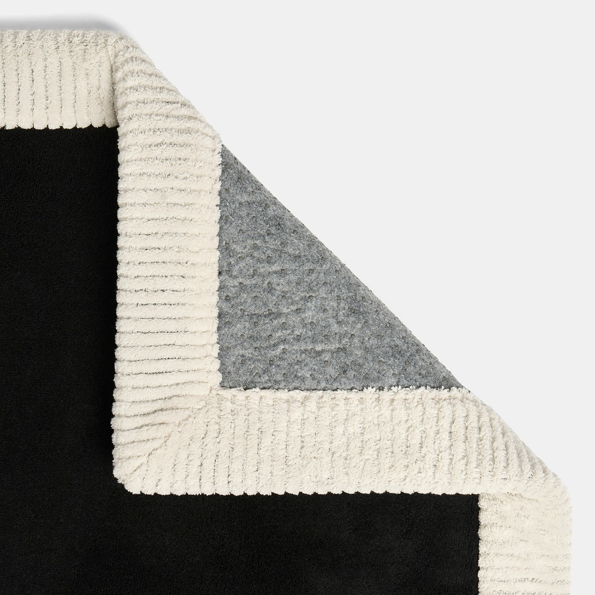 OHS Contrast Border Rug, Black/Cream - 80 x 150cm>