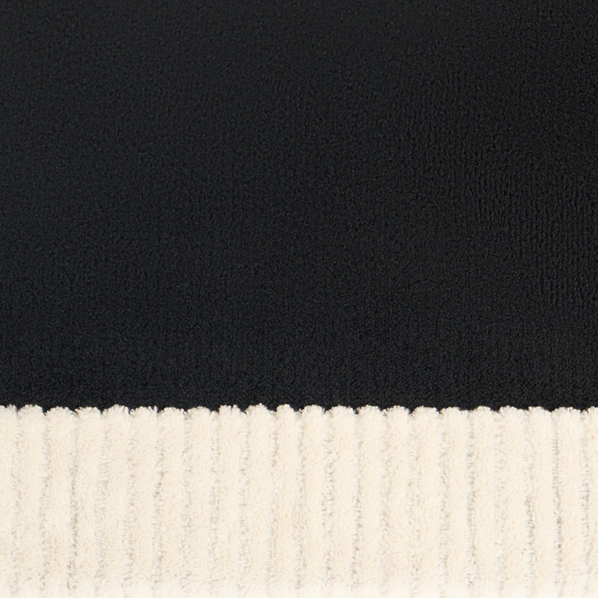 OHS Contrast Border Runner - Black/Cream>