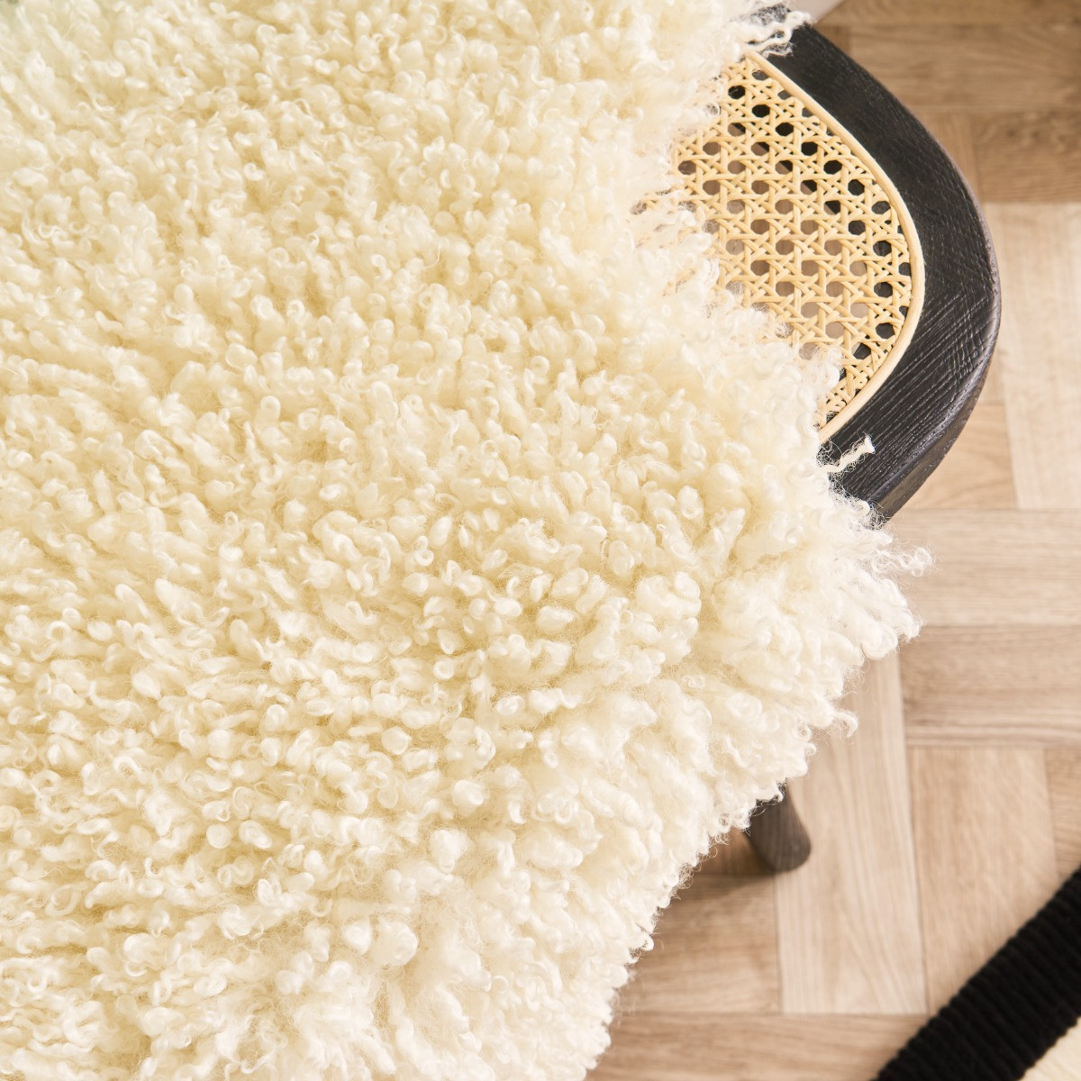 OHS Sofia Faux Fur Rug - Cream>