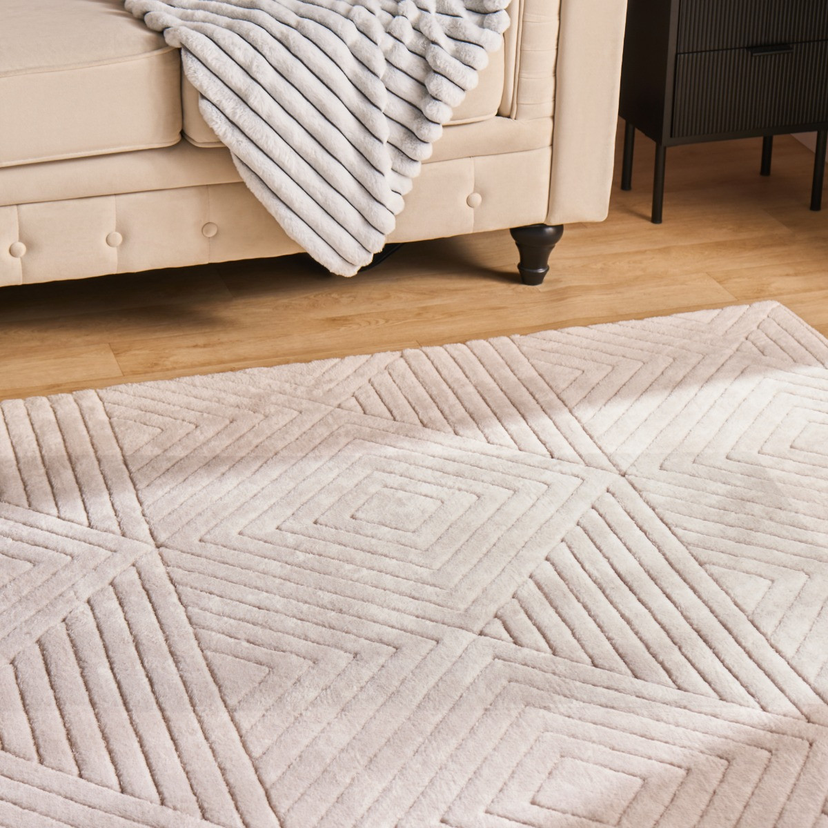 OHS Tufted Geometric Rug, Stone - 80 x 150cm>