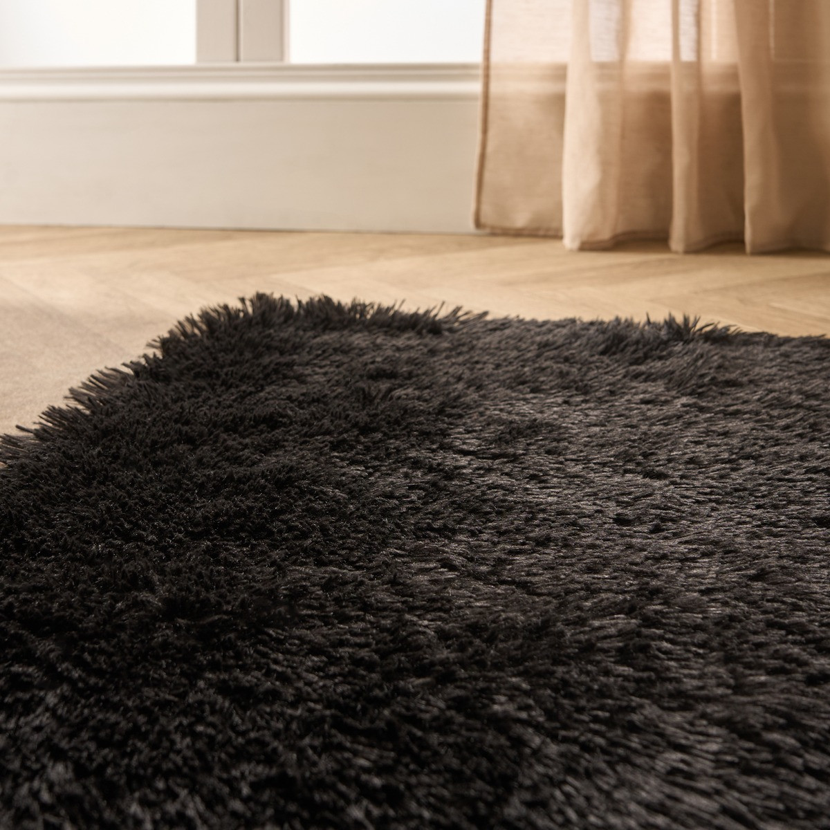 OHS Soft Fluffy Runner - Black>