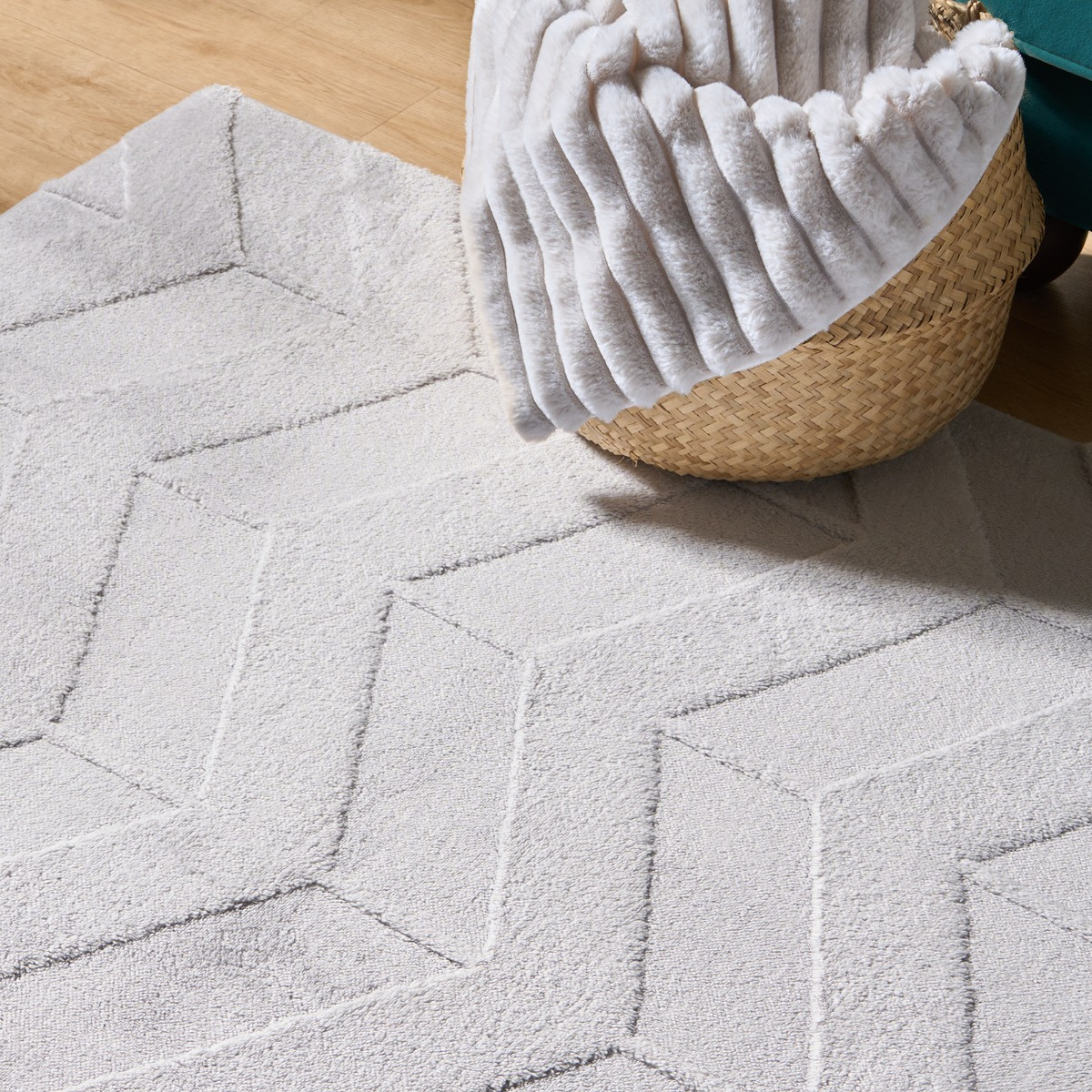OHS Chevron Carved Rug - Grey>