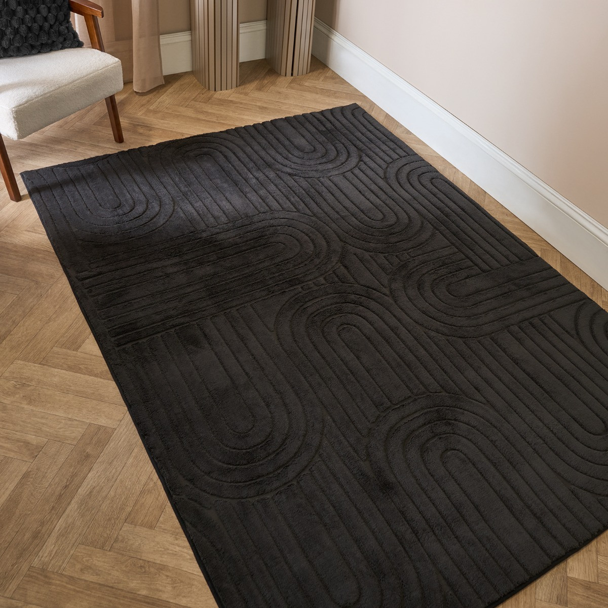 OHS Tufted Arches Rug - Black>
