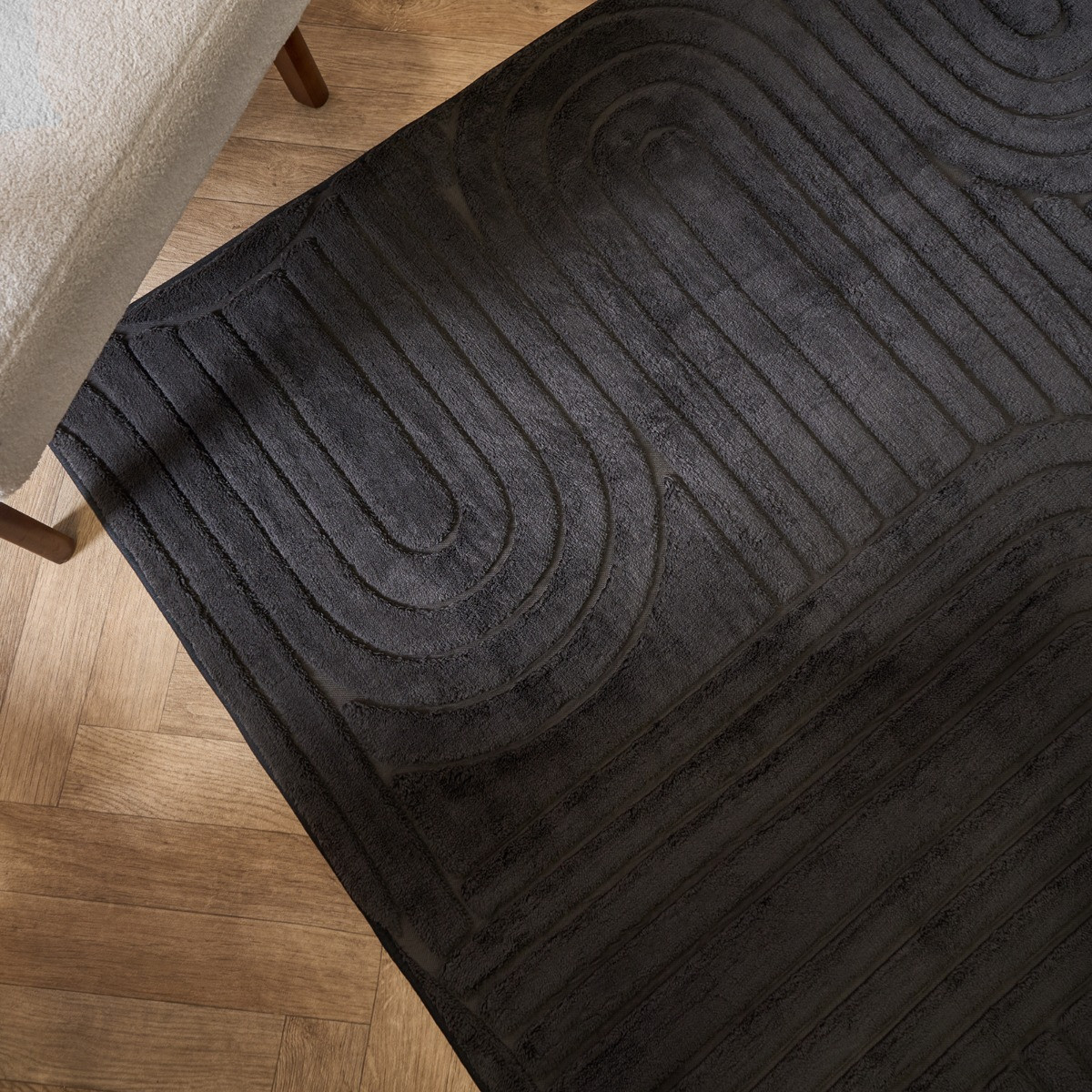 OHS Tufted Arches Rug - Black>