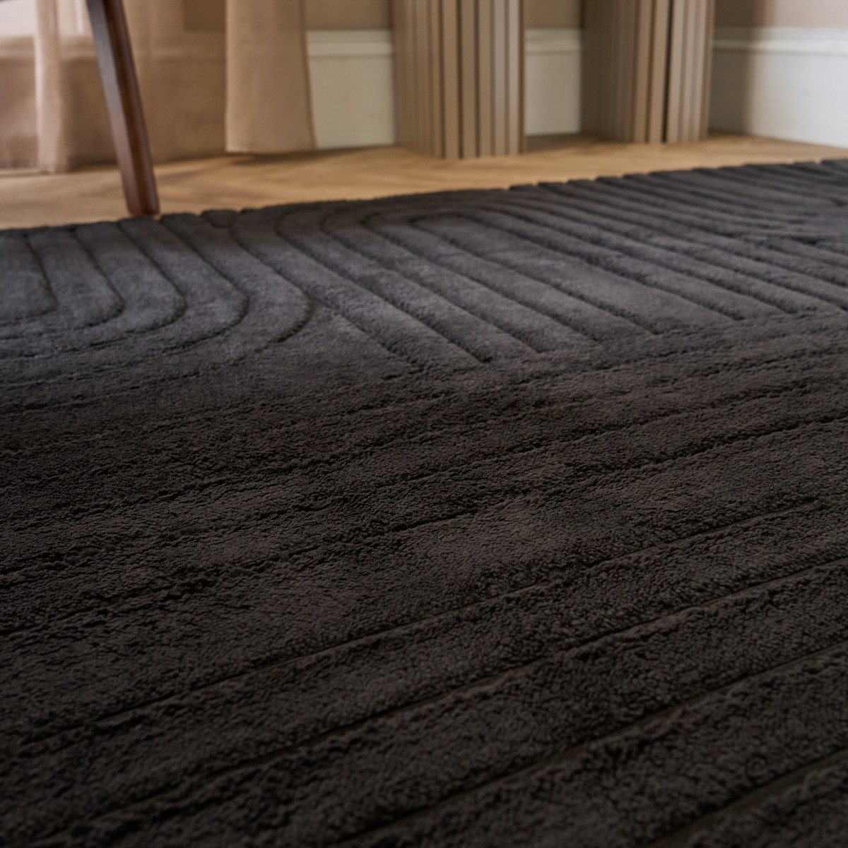 OHS Tufted Arches Rug - Black>